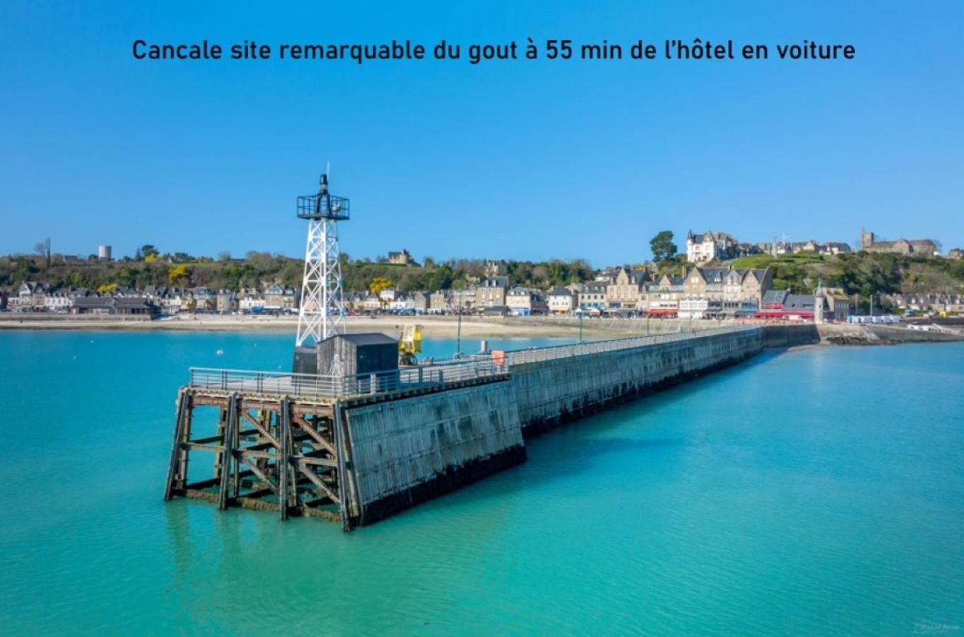 Brit Hotel Piscine & Spa - Fougeres Lecousse Buitenkant foto